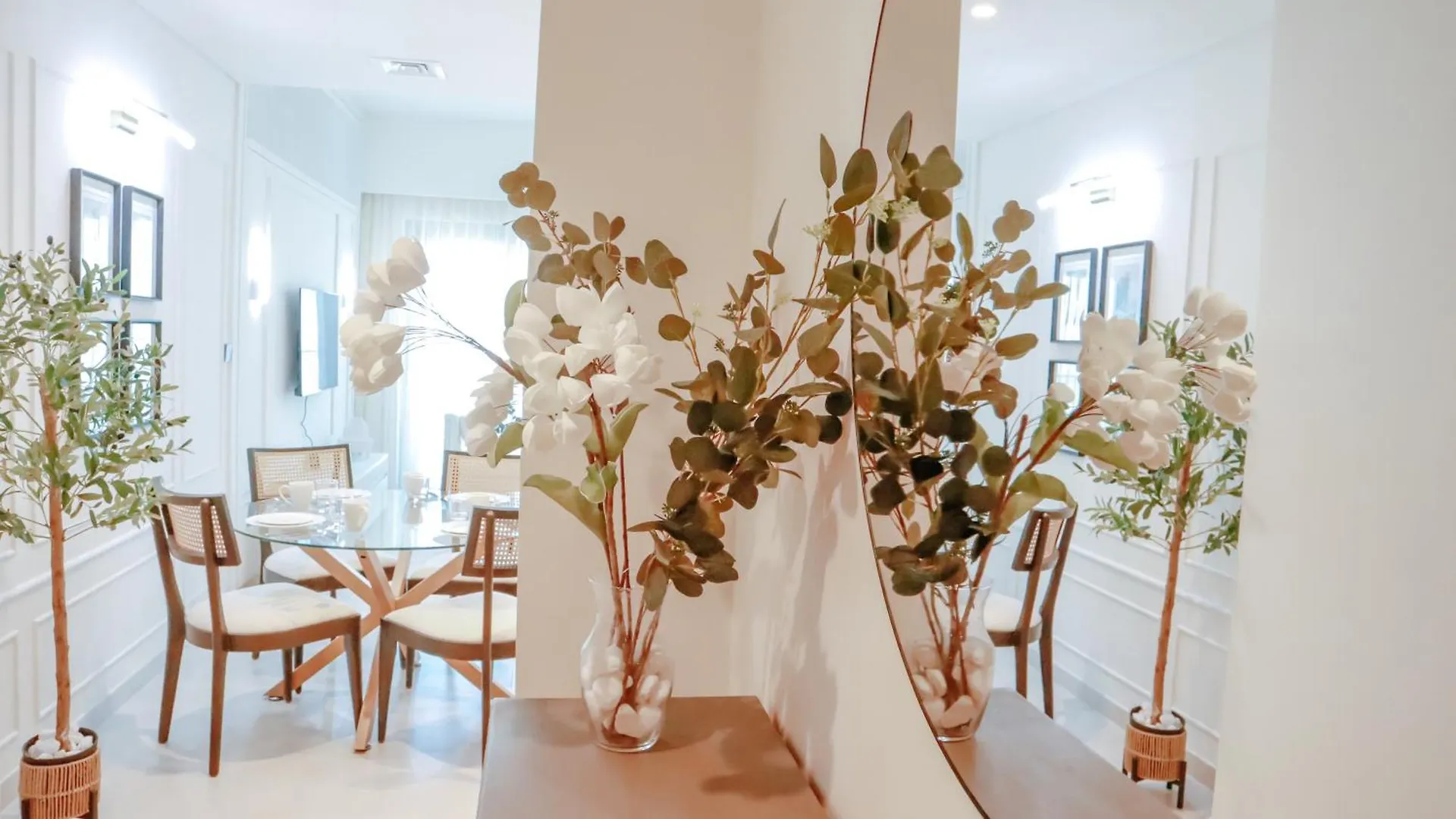 Burj Royale Condo, Close To Dubai Mall & Attractions Holiday home