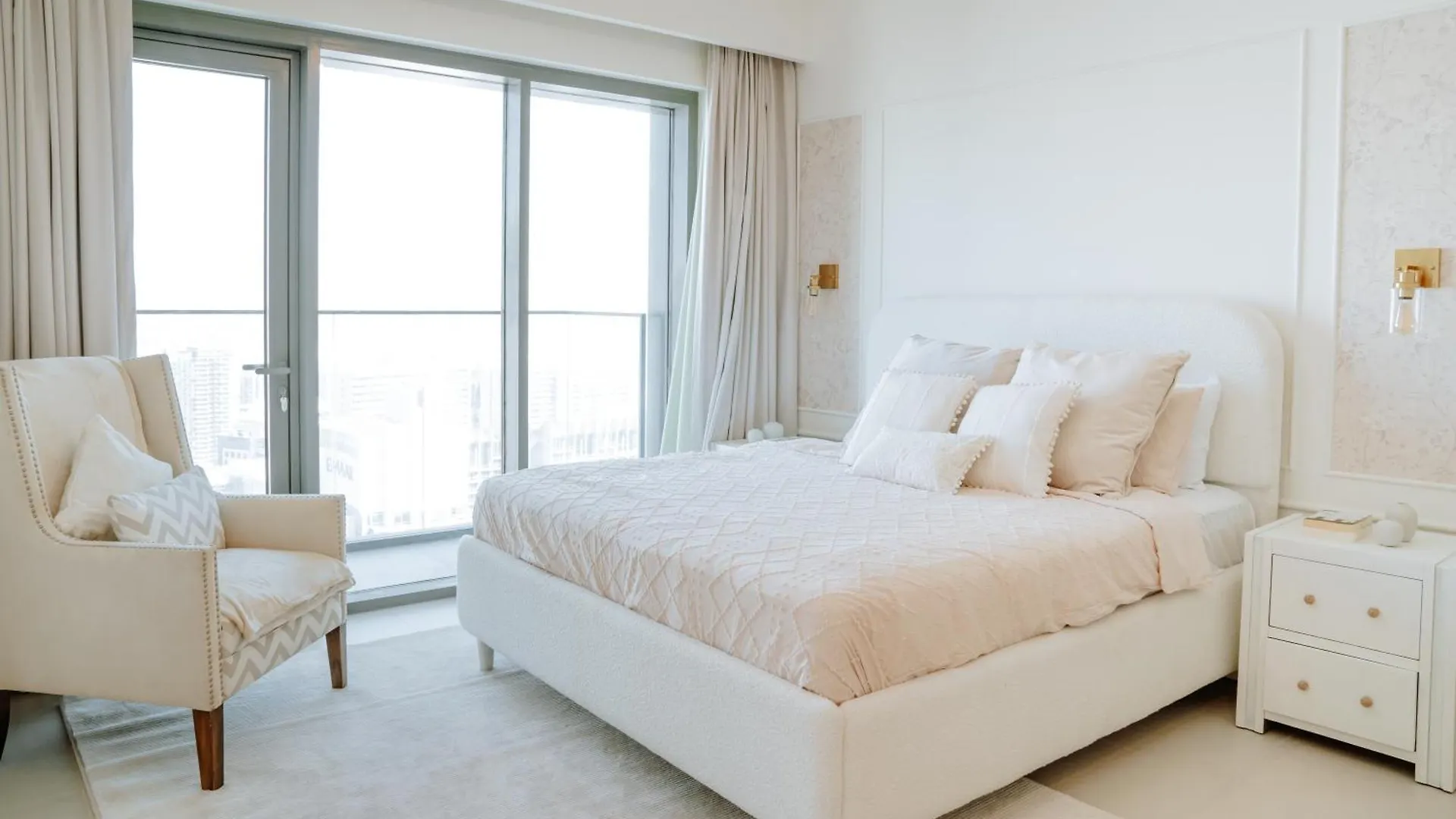 Holiday home Burj Royale Condo, Close To Dubai Mall & Attractions