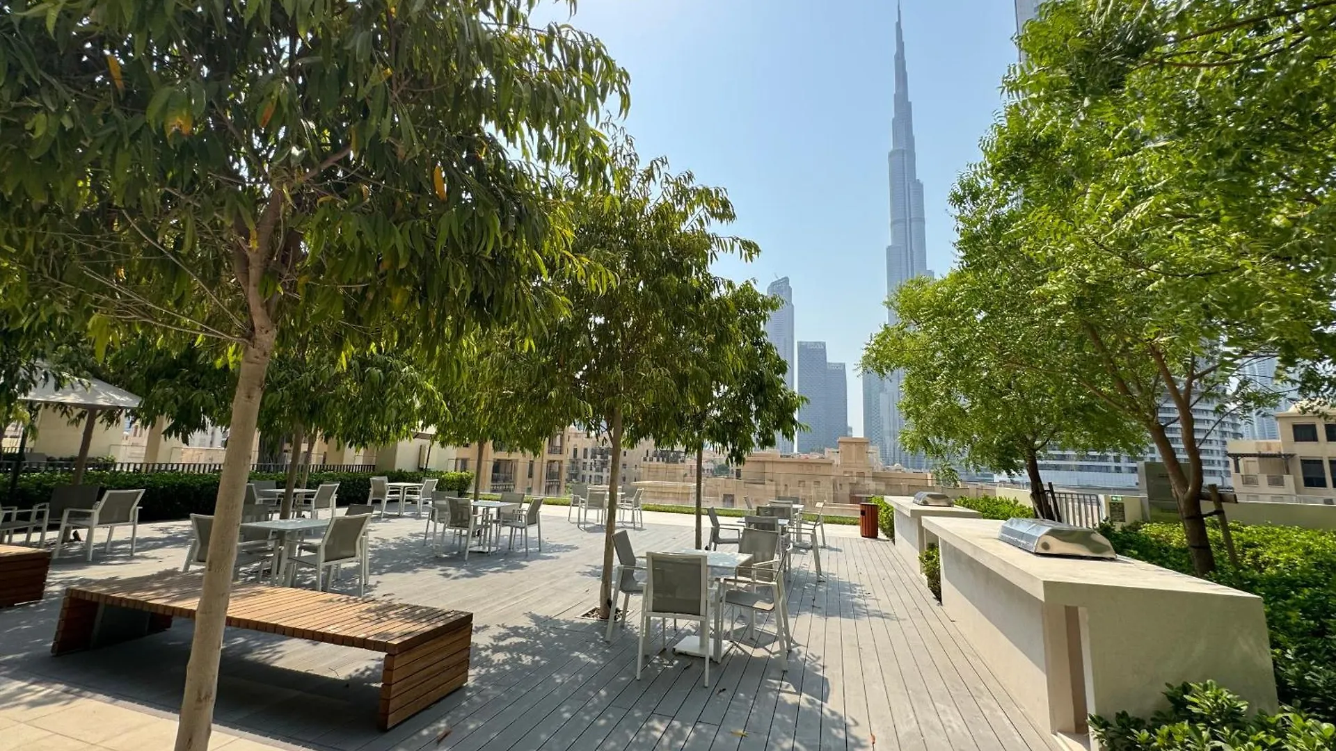 Burj Royale Condo, Close To Dubai Mall & Attractions